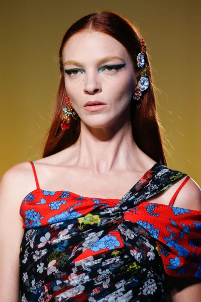 Look 34